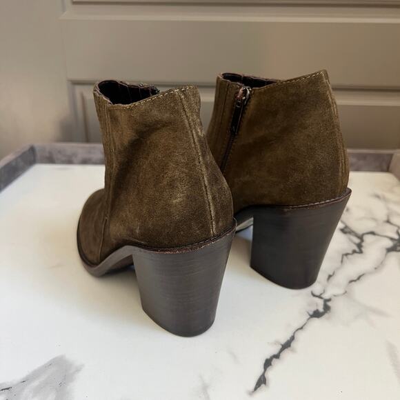 Aquatalia Loren Olive Suede Waterproof Ankle Booties Size 9.5 - Picture 5 of 10